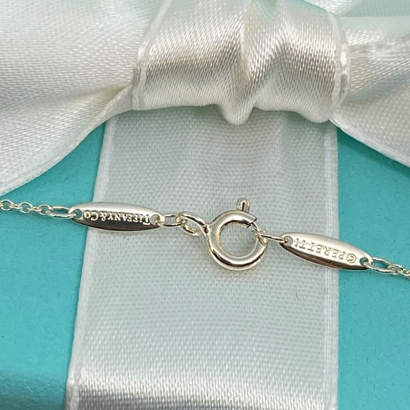 Tiffany & Co. Peretti by the yard pink sapphire 925 16” necklace box MSRP $600 - Picture 9 of 10